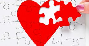 מתקנת לבבות שבורים? פייסבוק