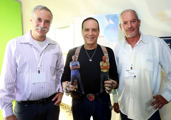 מימין: חיים טורקניץ', שותף ב-Starling3D; פלי הנמר, יזם ומנהיג אנשים ומחשבים; ואלי בן מאיר, שותף ב-Starling 3D