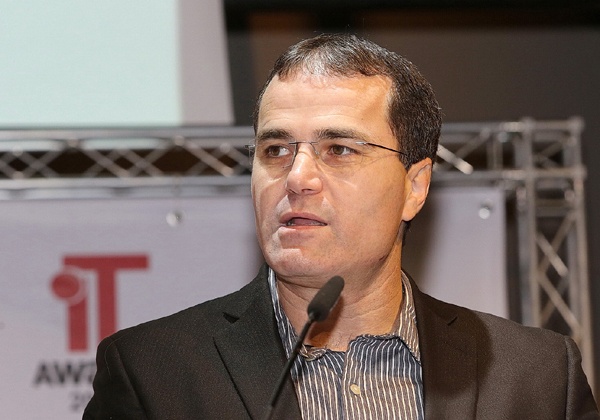 ארז צור, המנכ''ל הפורש של EMC ישראל