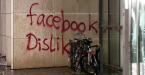 ונדליזם באירופה. Facebook dislike