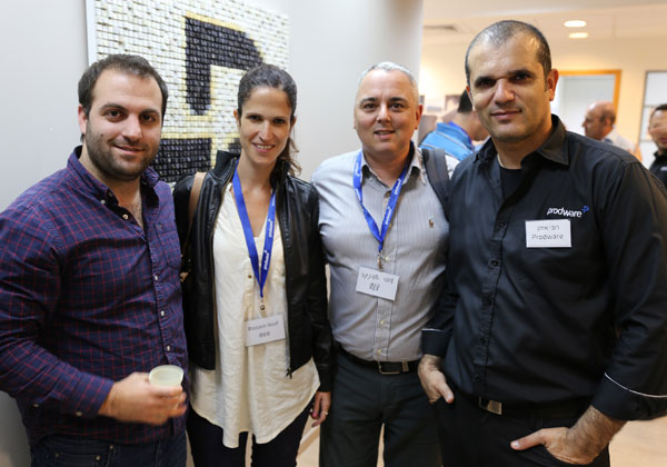 מימין: רובי איתן, סמנכ"ל המכירות של Prodware ישראל; עופר שפינקה, מנהל ה-IT של 888; רותם וולף, מנהלת פרויקט ה-ERP ב-888; וחיים שליו, מתכנת בחברה