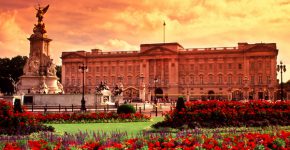 ניפגש בכניסה. ארמון בקינגהאם. צילום: BigStock