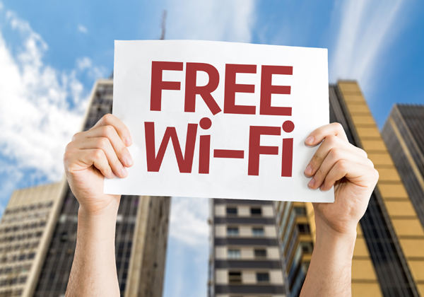 מישהו שכח להודיע לנו מתי זה נגמר? Wi-Fi. אילוסטרציה: BigStock