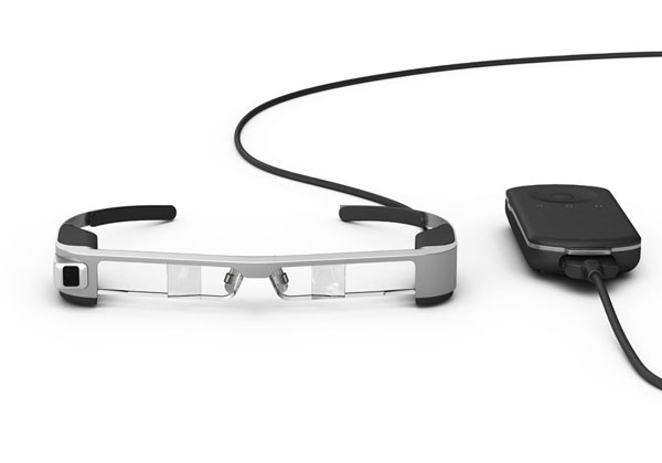 רואים 6/6. Moverio BT-300. צילום: יח"צ