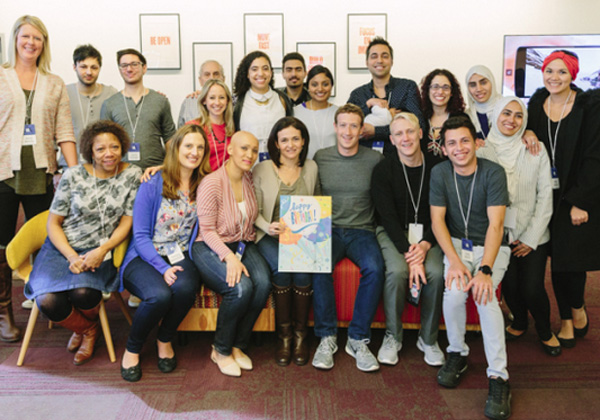 טרום-יומולדת לפייסבוק עם משתמשים מרחבי העולם