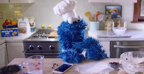 ילדים מבשלים. עוגיפלצת ו-Siri עושים כיף במטבח. צילום: יוטיוב