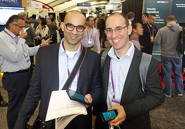 גבי נזרי, מנכ"ל אייהו טכנולוגיות תוכנה (מימין), לקראת פגישה עם לקוח