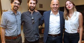 נתי אמסטרדם, מנהל פעילות VMware בישראל, וחברי להקת ג'יין בורדו, שהנעימו את זמנם של הבכירים באירוע