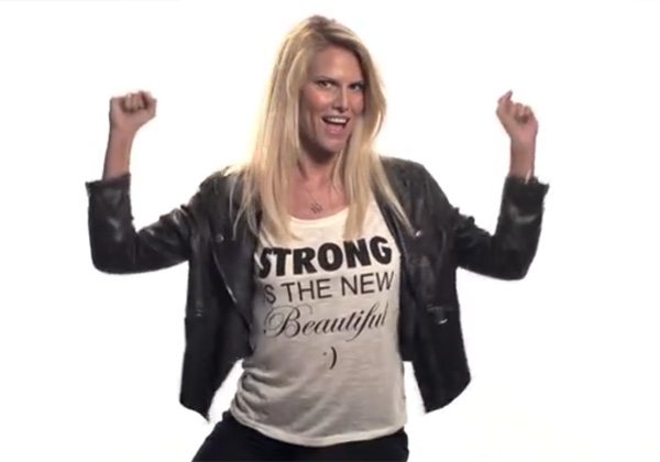 ברוך שעשני אישה. Wear it-Share it. צילום: יוטיוב