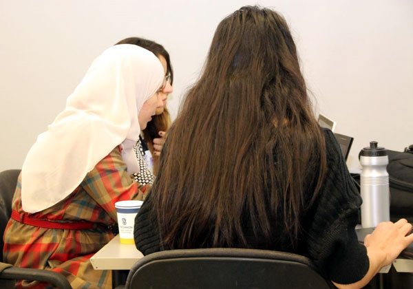 סטודנטיות מפתחות בהאקתון של Women Tech Pro בחיפה