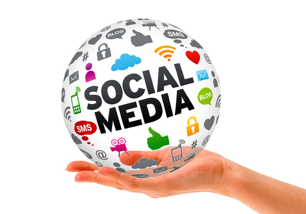 יוצאת למלחמה. המדיה החברתית. צילום: BigStock