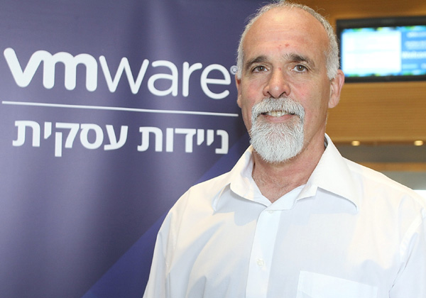 מני צרפתי, אסטרטג פתרונות עסקיים, VMware לאזור EMEA. צילום: ניב קנטור