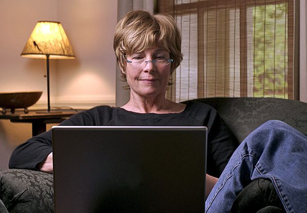 עובדת מהבית? זה לא אומר שהיא תבצע את המשימה פחות טוב. צילום אילוסטרציה: BigStock