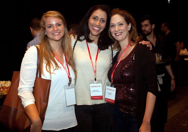 מימין: שרי צוק עם קארין לוי, סגנית נשיא לדליוורי ומכירות בנאיה וליזה גולדיס מנאיה