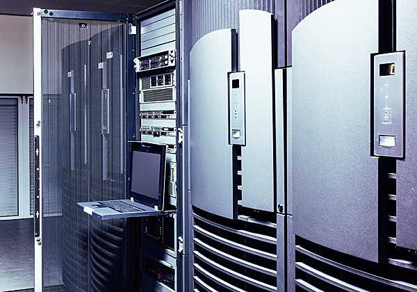 קרב אמריקני-סיני בעולם מחשבי העל. צילום אילוסטרציה: BigStock