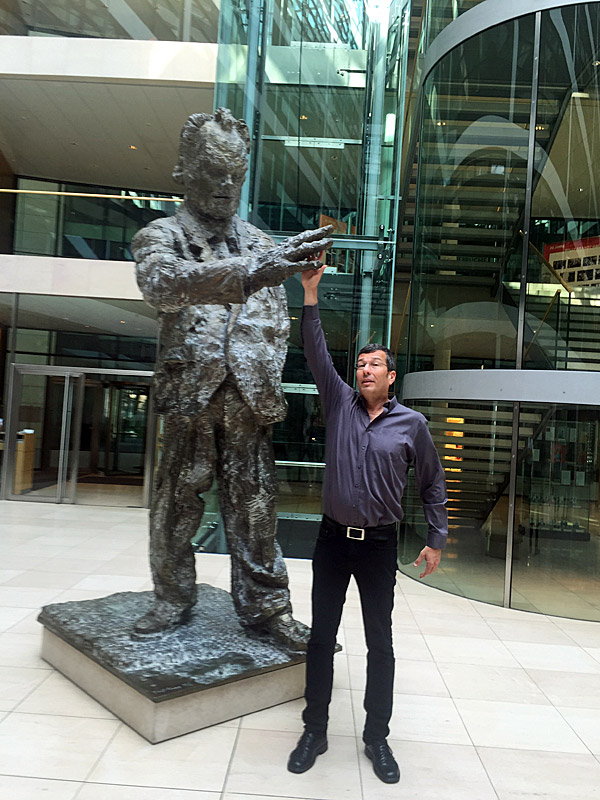 גלעד רבינוביץ' וחבר מפוסל