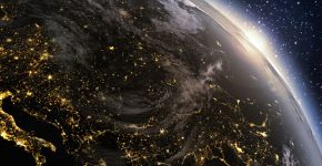 רואים רחוק רואים שקוף. אילוסטרציה: BigStock