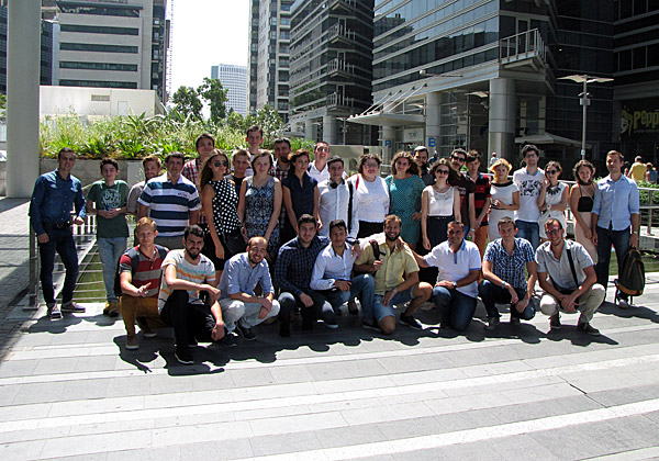 משתתפי התוכנית בצילום משותף