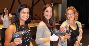 מימין: מיכל איילון, מנהלת קשרי לקוחות ב-JobInfo; אפרת בן הרוש, מנהלת שותפים עסקיים ב-VMware ישראל; וסיוון דמארי, מנהלת השיווק של C-Data