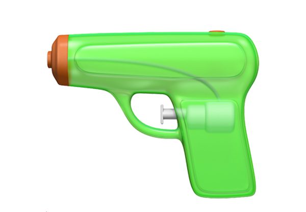 אקדחים מפלסטיק? כבר לא נושא מצחיק. צילום: אתר אפל