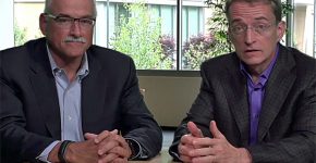 מימין: פט גלסינגר, מנכ"ל VMware, ורוברט לבלנק, סגן נשיא בכיר לענייני ענן ביבמ. צילום: מתוך הסרטון