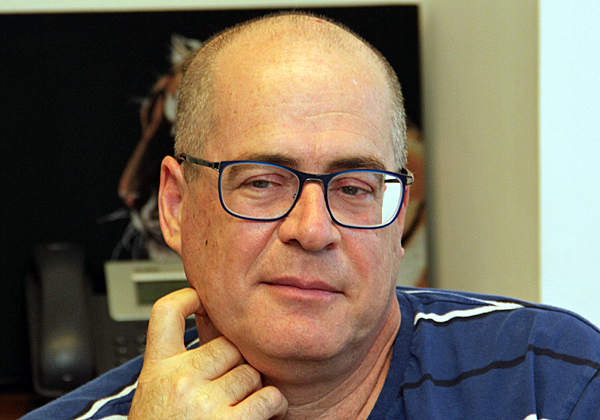 יורם אורן, מומחה אבטחה, ביומטריה וכרטיסים חכמים, ויועץ חיצוני בנושא לרשות האוכלוסין וההגירה. צילום: יניב פאר