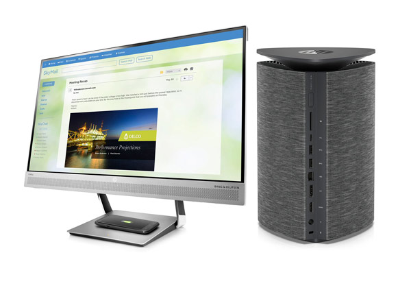 מימין לשמאל: Pavilion Wave ו-Elite Slice. המחשבים השולחניים החדשים של .HP Inc. צילום: יח"צ