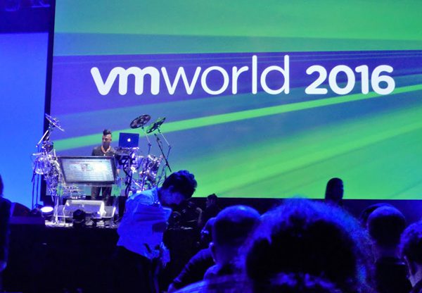 הכנס השנתי VMworld 2016 Europe, שיועד למשתמשי VMware באזור EMEA והתקיים באחרונה בברצלונה, היה במת הכרזות מרכזית של החברה. צילום: פלי הנמר