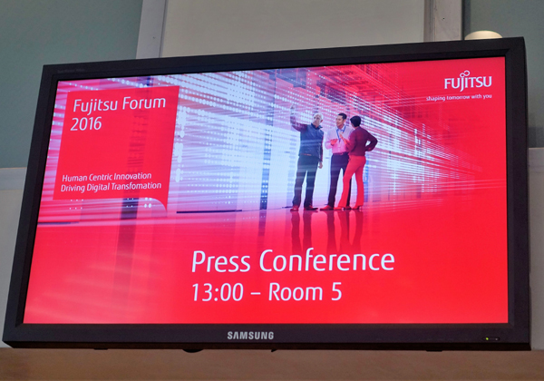 הנה זה מתחיל. Fujitsu Forum 2016. צילום: פלי הנמר