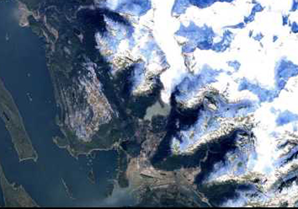 כך נראה אזור באלסקה ב-2001. צילום: גוגל