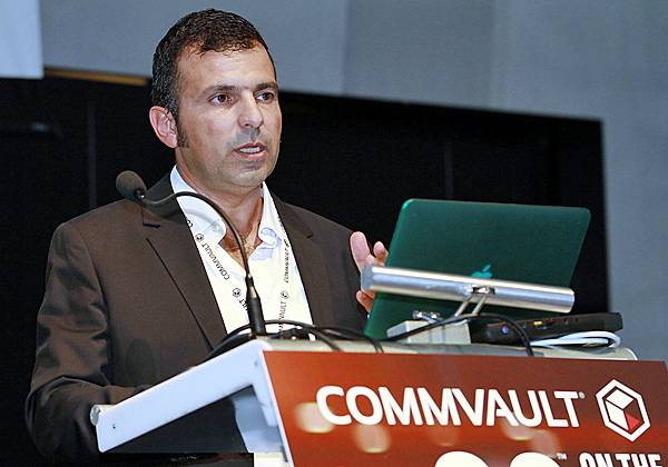 עמוס חגי, מהנדס מערכות בכיר בקומוולט ישראל