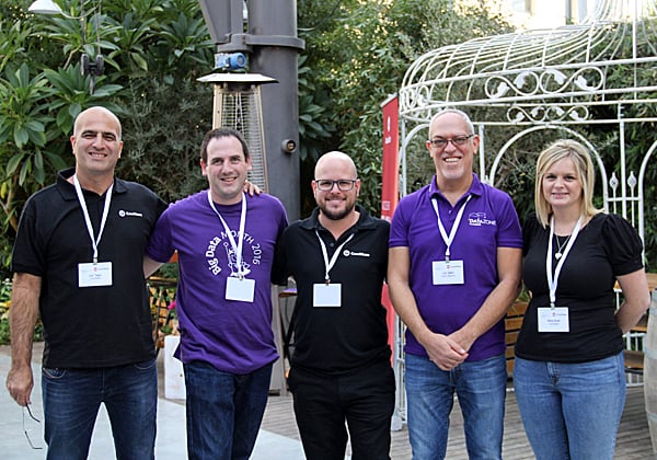 מימין: רבקה באד, מנהלת השיווק של Couchbase  לאזור EMEA; ליאור חלפין, מנהל המכירות של DataZone; גיל גרוס, מנהל תחום Azure ב-CloudZone; וליאור תגור, מנהל Couchbase בישראל