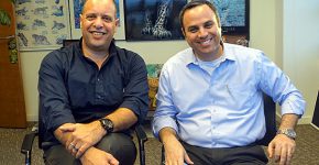 מימין: עוזי יערי, מנכ"ל קומפליט פתרונות עסקיים, וגדי רחלזון, מנהל פעילות SAP Business One בסאפ ישראל