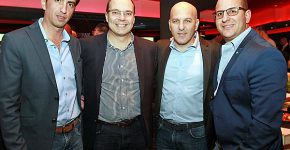 מימין: שלומי אביב, מנהל פעילות עסקית NSX אזורי ב-VMware; נתי אמסטרדם, מנכ"ל VMware ישראל ודירקטור בחברה העולמית; אוליביה סבאורנין, דירקטור מכירות פתרונות תוכנה לאזור דרום אירופה ב-VMware; ואלי שקד, מנהל פעילות עסקית במגזרי הממשלה, הפיננסים וההיי-טק ב-VMware ישראל