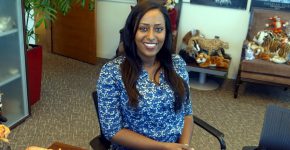 באה לבקר במאורת הנמר: מלישו סמאי, מנהלת קשרי מעסיקים והשמה ומפתחת תחום הבוגרים והמתנדבים בטק-קריירה