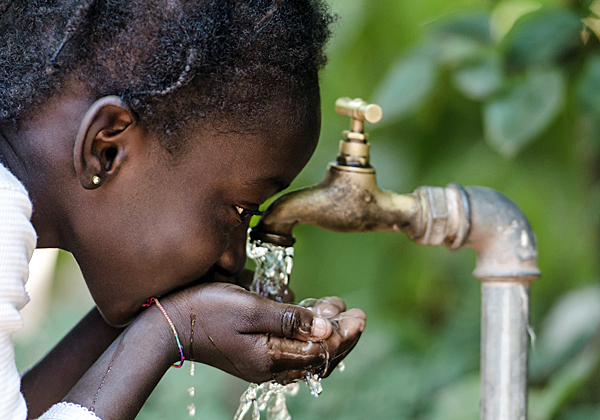 ב-2021, יהיו הרבה אנשים שיהיה להם סלולר - אבל לא יהיו להם מים זורמים בברז. צילום אילוסטרציה: BigStock