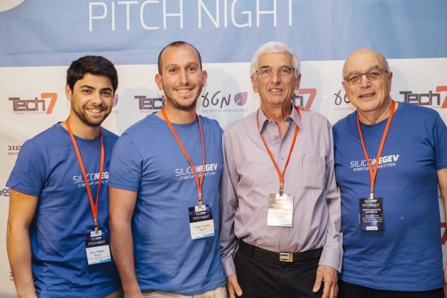 יוזמי התחרות (מימין לשמאל): גדעון שביט, יו"ר עמותת מט"ע, דב ברק, עמותת מט"ע, יותם צוקר, ממייסדי קהילת Tech7, אלון נפתלי, ממייסדי קהילת Tech7. קרדיט צילום: ליצ'י