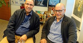 באו לבקר במאורת הנמר: מימין - דן ליכטנפלד, הבעלים והמנכ"ל של IdeoDigital, ויוסי אסא, שותף מנהל בחברה