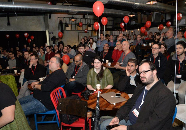 200 בעלי עניין בעולמות הקוד הפתוח וה-Big Data - בכנס של רדיס לאבס. צילום: גלעד הירשל