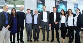 צוות וורטיקה. מימין: יעל בן יהודה, אדית גוטמן, דנה דיין-חייט, אילן נימני, עמית מנור, רן אופיר, קולין מאהוני, משה גולדברג, סיוון צירינג ויאסין פאייה. צילום: ניב קנטור