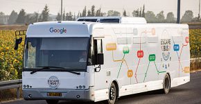 אוטובוס הבריחה של גוגל. צילום: תומר פולטין