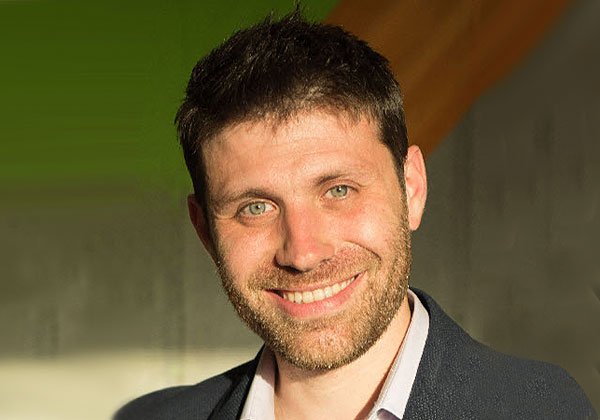 לירן שכטר, מומחה לאסטרטגיה דיגיטלית בפתרונות SAP Hybris בסאפ ישראל