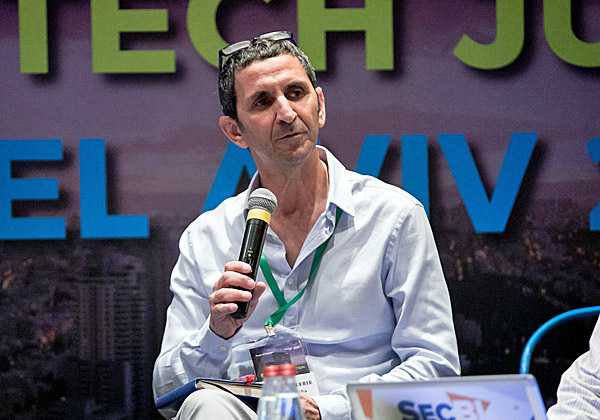 מוטי בן מוחה, ראש תחום סייבר וביטחון בבנק לאומי. צילום: תומר פולטין