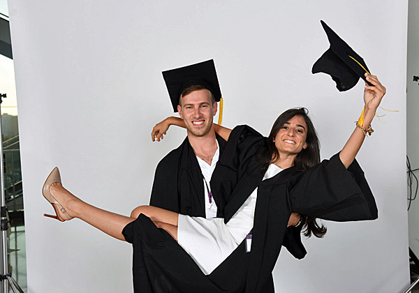 הזוג המאושר, אלכס חייטוביץ' ורעות חובב. שיהיה במזל. צילום: ישראל הדרי