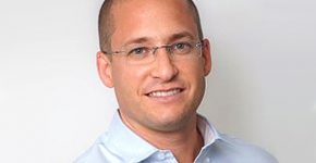 צביקה ירון, סמנכ"ל מכירות בדטה קיוב. צילום: יח"צ
