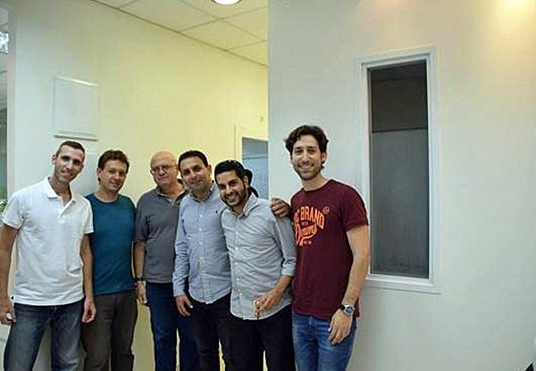 מימין: אמיר גלעד, ילון מדר, אורן בסון, רני רוגל, דן מייזליש ושי שנקמן. צילום: אולמדיה