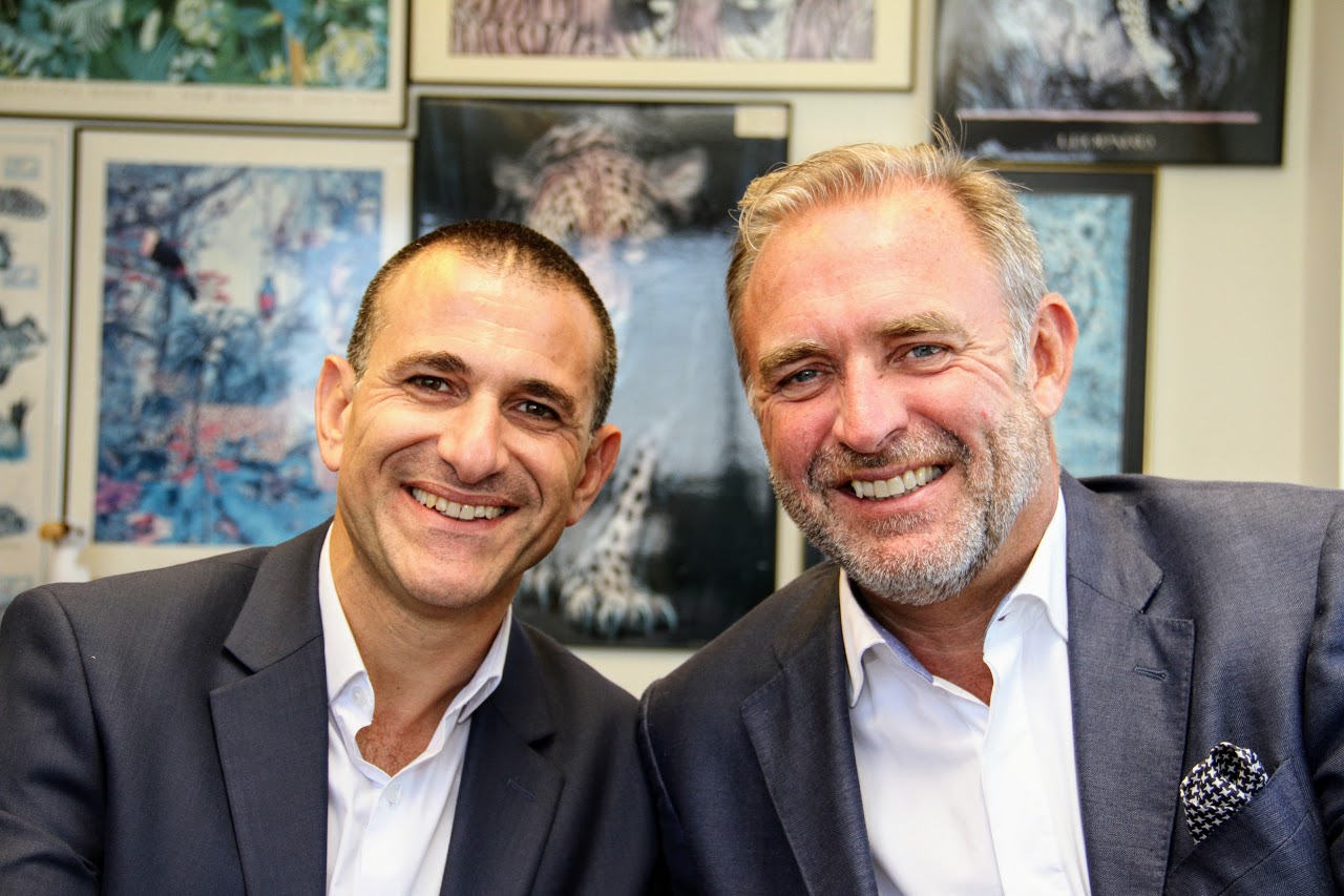 מימין: אלכסיס בראבו, מנכ"ל אזור דרום EMEA ב-Arrow ECS, ואילן יהושע, מנכ"ל החברה בישראל