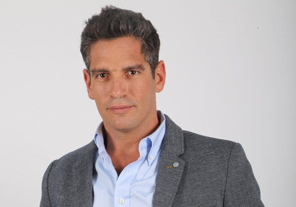 שמוליק האוזר, מנהל פעילות חוויית לקוח באורקל ישראל. צילום: יח"צ