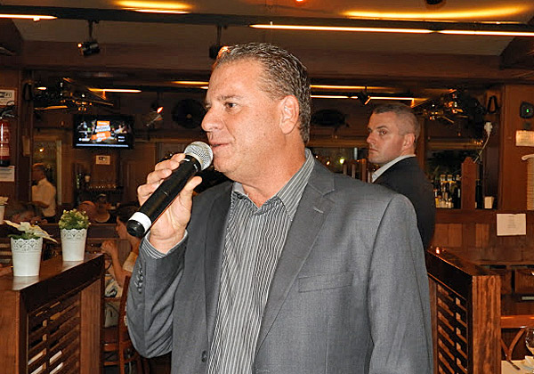 שמוליק ענתבי, מנהל בכיר לאגן הים התיכון ב-VMware, שהקים את הסניף הישראלי, ציין את חגיגות 10 שנים להיווסדו
