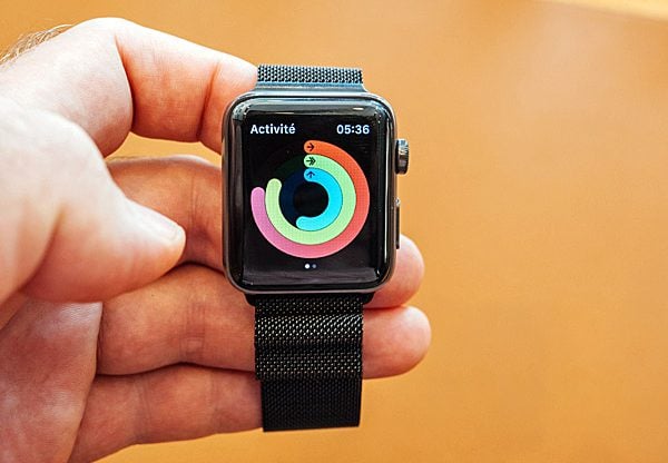 תורם לבריאות. Apple Watch. צילום: הארדיאן, BigStock